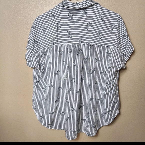 Jane + Delancey Womens Black/White Striped Zebra Print Short Sleeve Shirt-Size L - Picture 5 of 7